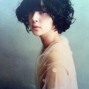 夏天里姑娘的超短裙