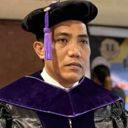 overbite ピンクの男