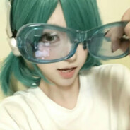 冰川映雪见山玲