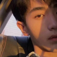 她才19怎么守的住B呢