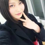 由依