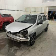 Clio 1.2 peek