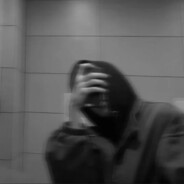 溺水宇宇.