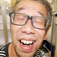 扑棱蛾子的微笑