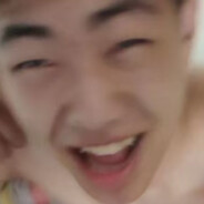 干拉然后玩手机