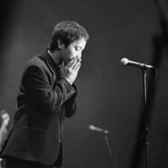 翻看我们的照片想念若隐若现