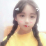 她闺蜜笑的好开❤