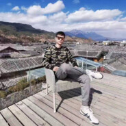 老衲用妇炎洁洗头