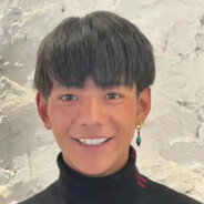 穿背带裤被打成中分