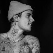 真像仙女下凡呢