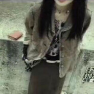 隣の芝生は青かった