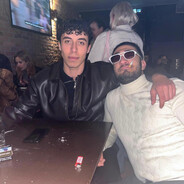 TÜRKER (GÜZEL KIZLARA SELAM)