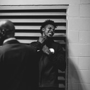 希望队友会补枪