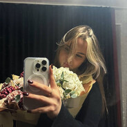 woman - steam id 76561199628052036