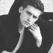 名字越*越爱抠脚