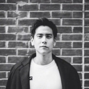 跟着我左手右手一根芙蓉王