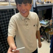 丁真爱抽电子烟