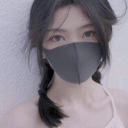 相册里的她好看吗