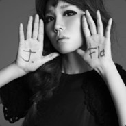 樱花绽放雪花飘