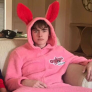 直布罗陀前辈杠门塞和平捍卫者连开六枪