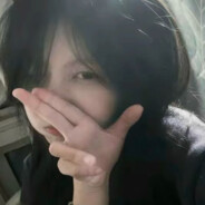 寂寞来袭旧雨衣