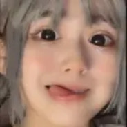 樱岛里有麻衣在爬