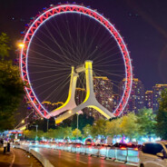 于纷杂人间相撞.