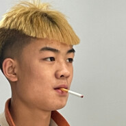 拿起菜刀砍你妈