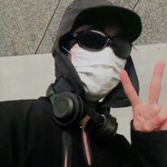 闭着眼睛往前冲