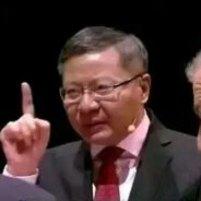 但这是不能碰的话题