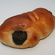 s mákem (SANDBAGGER KRISTIAN)