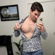 shirt off = serious pro mode