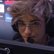 她的心比羽毛轻