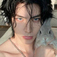 春风若有怜花意