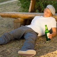 Я ЕБУ СОБАК