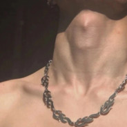 马枪一梭赐予我重伤倒地