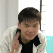 手上的两根指头是我出