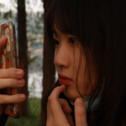 丹姐手握AK枪枪头