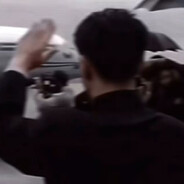 能文能武长相十分英俊