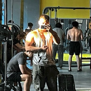 重伤倒地是为了撅起我的蜜桃翘臀