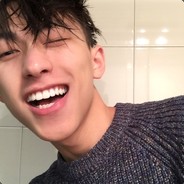 少年强  则少女扶墙