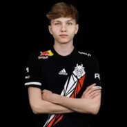 操场上最纯的女孩