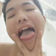 她说玩具都比我有料