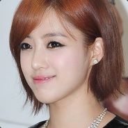 嫩寒锁梦知春冷