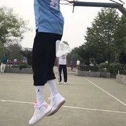 一个小女孩怎能守住B