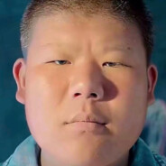 卖女孩的小火柴