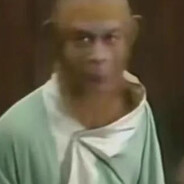 刘琳不让人拉屎