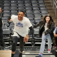 她心如同牛子越舔越硬