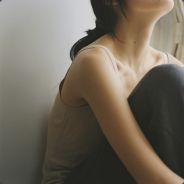 独倚灵剑醉小楼