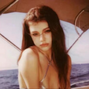 穿黑丝的性感母蟑螂